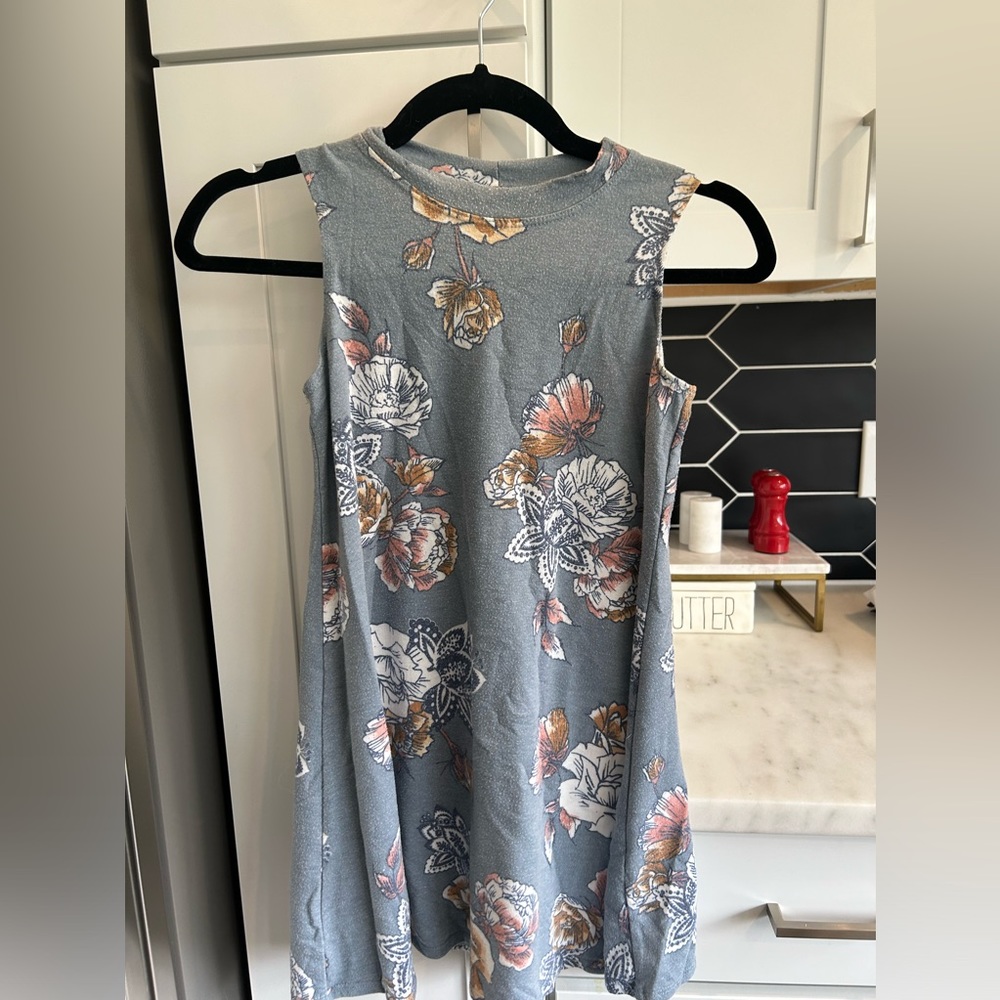 soft felt type fabric, not as loose